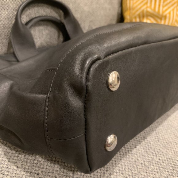 B. Makowsky Black Leather Convertible Backpack Tote main image 8